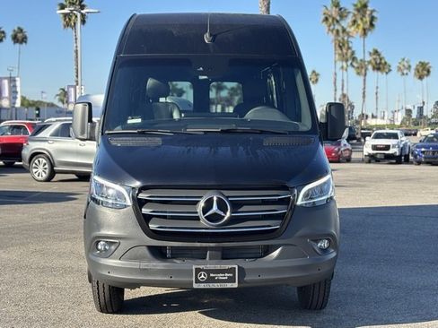 Used 2024 Mercedes-Benz Sprinter 3500 image 10
