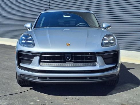 Certified 2025 Porsche Macan image 29