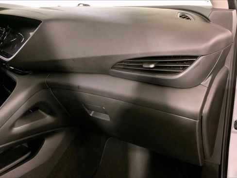 Used 2022 Buick Envision Essence w/ Sport Touring Package image 16