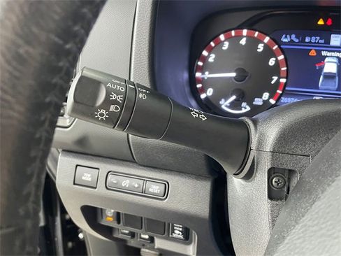 Used 2022 Nissan Frontier PRO-4X w/ Pro-4X Premium Package image 15