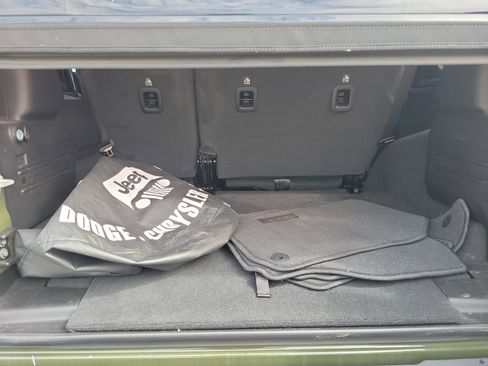 Used 2024 Jeep Wrangler Sport S image 6