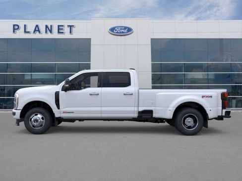 New 2026 Ford F350 Platinum image 3