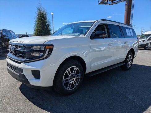 New 2025 Ford Expedition Max Active image 8