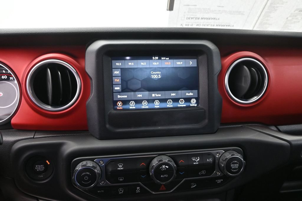 Used 2018 Jeep Wrangler Unlimited Rubicon w/ Dual Top Group AWD/4WD image 27