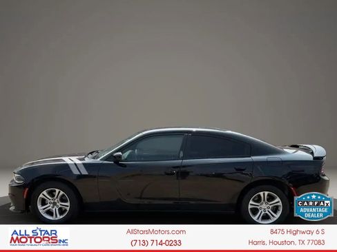 Used 2017 Dodge Charger SE w/ Popular Equipment Group RWD image 6