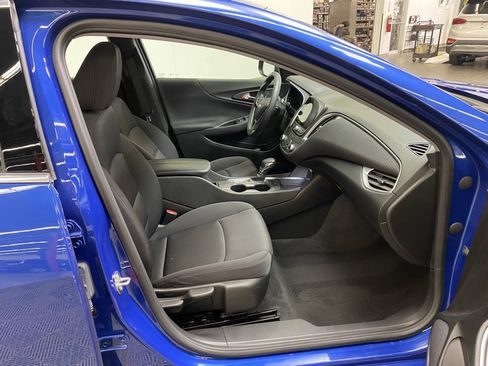 Used 2023 Chevrolet Malibu LT image 14