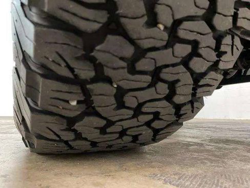 Used 2024 Jeep Wrangler Unlimited image 19