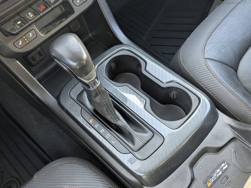 Used 2022 GMC Canyon AT4 w/ Trailering Package image 40