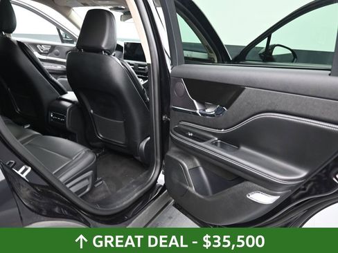 Used 2024 Lincoln Corsair Reserve image 23