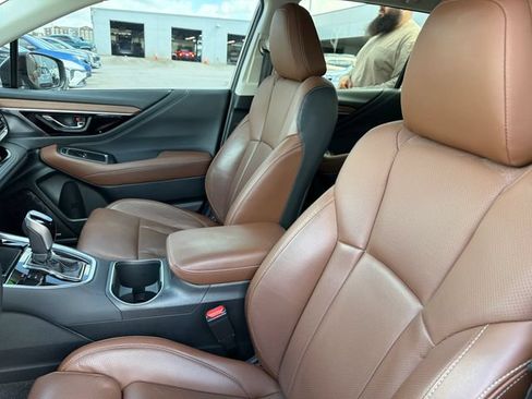 Used 2021 Subaru Outback Touring AWD/4WD image 19