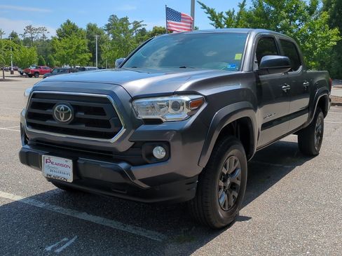 Used 2021 Toyota Tacoma SR5 RWD image 8