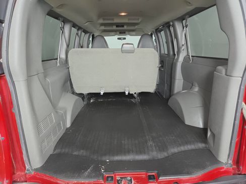 Used 2014 GMC Savana 1500 LT w/ LT Preferred Equipment Group AWD/4WD image 20