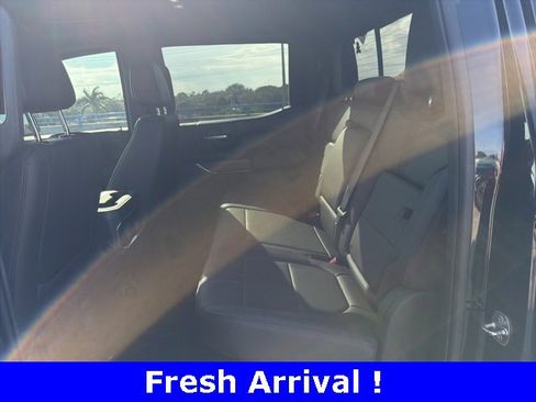 Used 2022 Chevrolet Silverado 1500 High Country w/ Safety Package II image 10