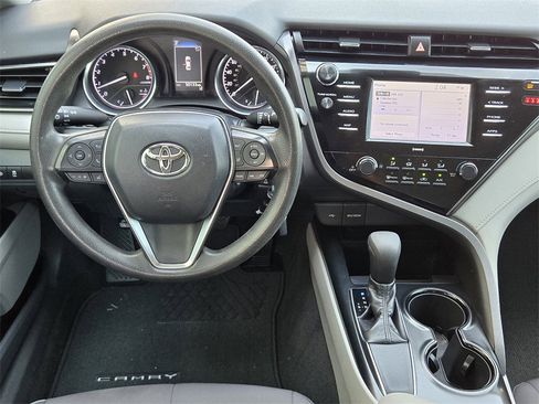 Used 2020 Toyota Camry LE image 23