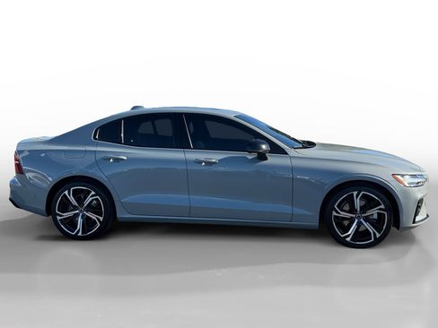 Used 2024 Volvo S60 B5 Plus image 6