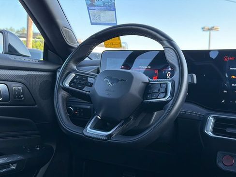 Used 2025 Ford Mustang GT Premium RWD image 27