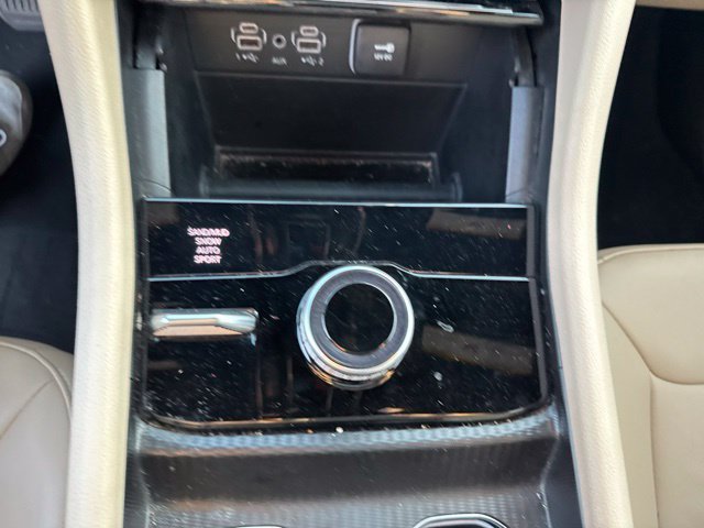 Used 2024 Jeep Grand Cherokee Limited AWD/4WD image 17