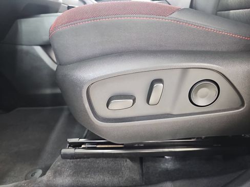 Certified 2025 Chevrolet Equinox RS w/ Safety and Technology Package FWD image 35