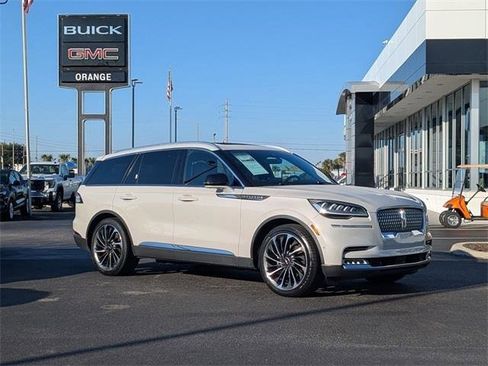 Used 2021 Lincoln Aviator Reserve w/ Equipment Group 201A image 2