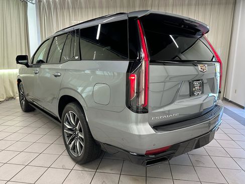Used 2023 Cadillac Escalade Sport w/ Touring Package image 9