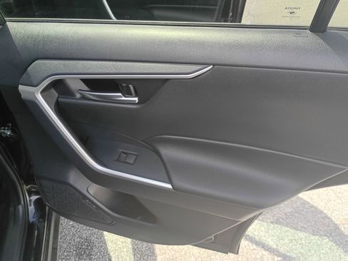 Used 2019 Toyota RAV4 XLE image 19