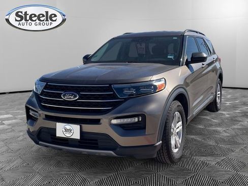 Used 2021 Ford Explorer XLT w/ Equipment Group 202A image 1