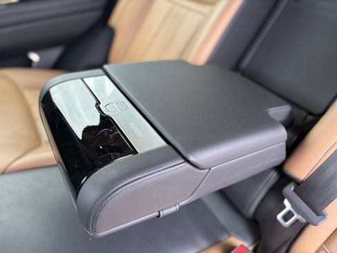 Used 2025 Land Rover Range Rover Sport Dynamic SE AWD/4WD image 15