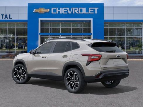 New 2026 Chevrolet Trax RS w/ Sunroof Package image 3