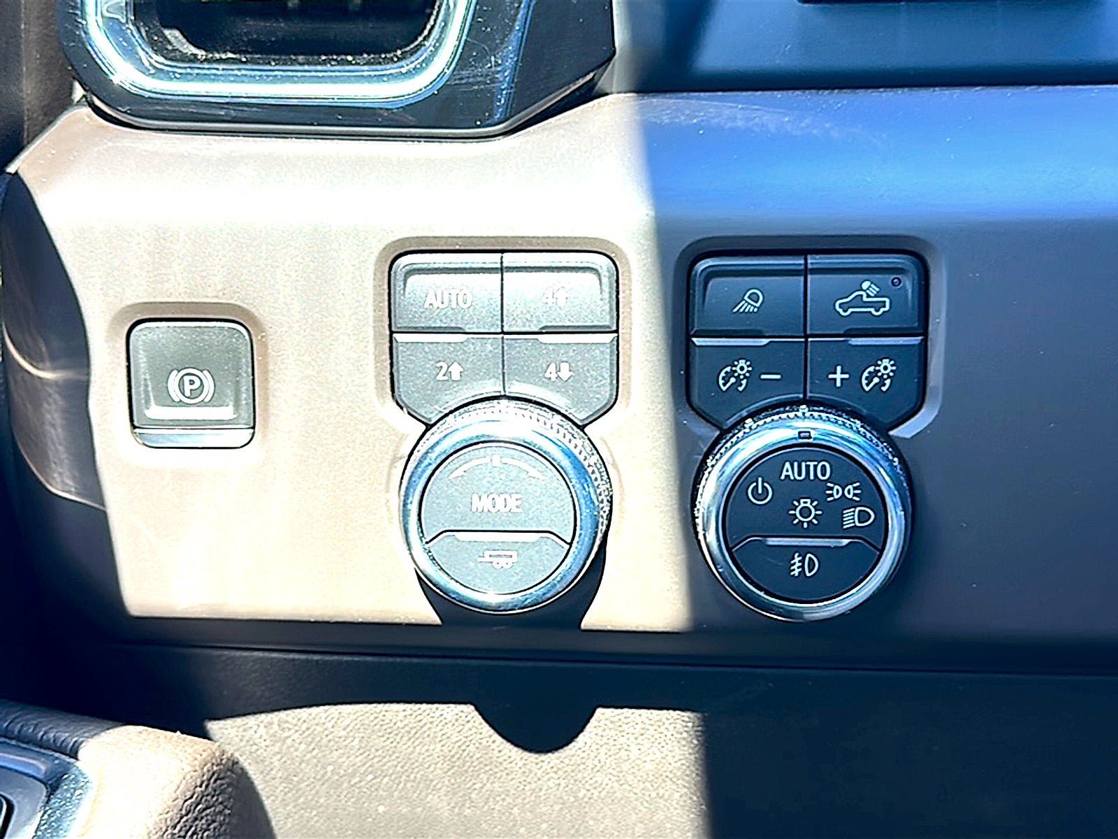 Used 2023 GMC Sierra 1500 Denali w/ Denali Reserve Package AWD/4WD image 38