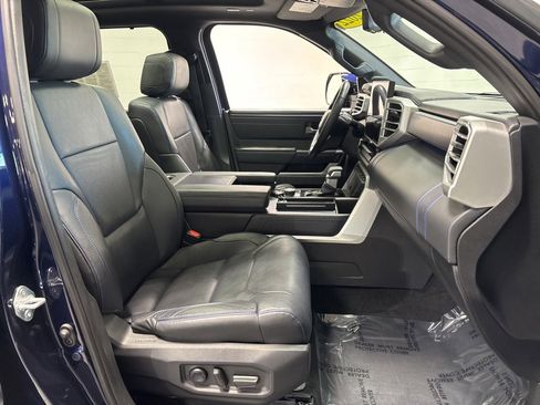 Used 2022 Toyota Tundra Platinum image 12