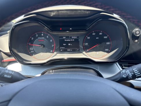 Used 2025 Chevrolet Trax RS w/ Driver Confidence Package FWD image 14