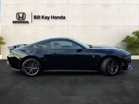 Used 2025 Ford Mustang Dark Horse image 2