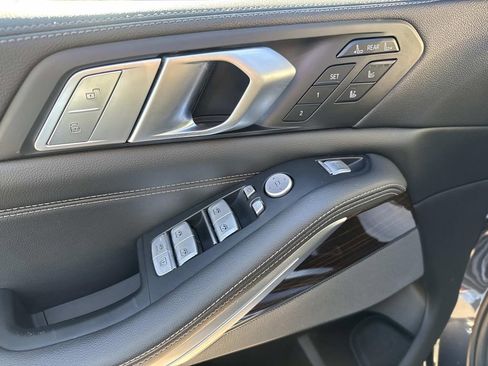 Used 2019 BMW X7 xDrive40i w/ Premium Package image 19