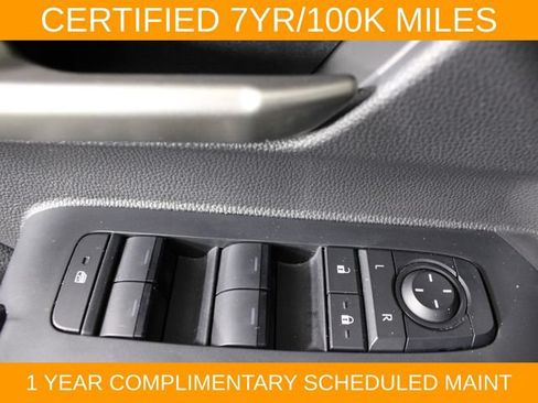 Used 2024 Toyota Tacoma TRD Off-Road AWD/4WD image 17