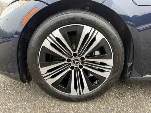 Used 2022 Mercedes-Benz EQS 450+ Sedan image 9