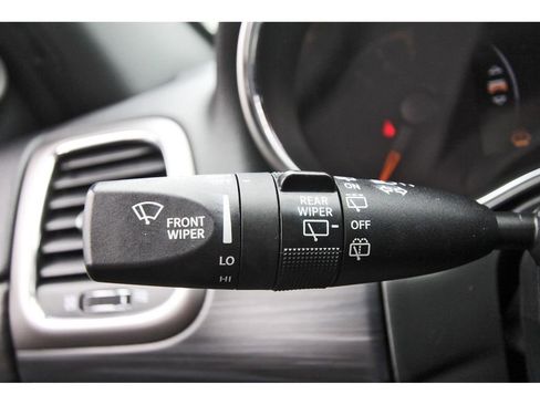 Used 2020 Jeep Grand Cherokee Altitude RWD image 20