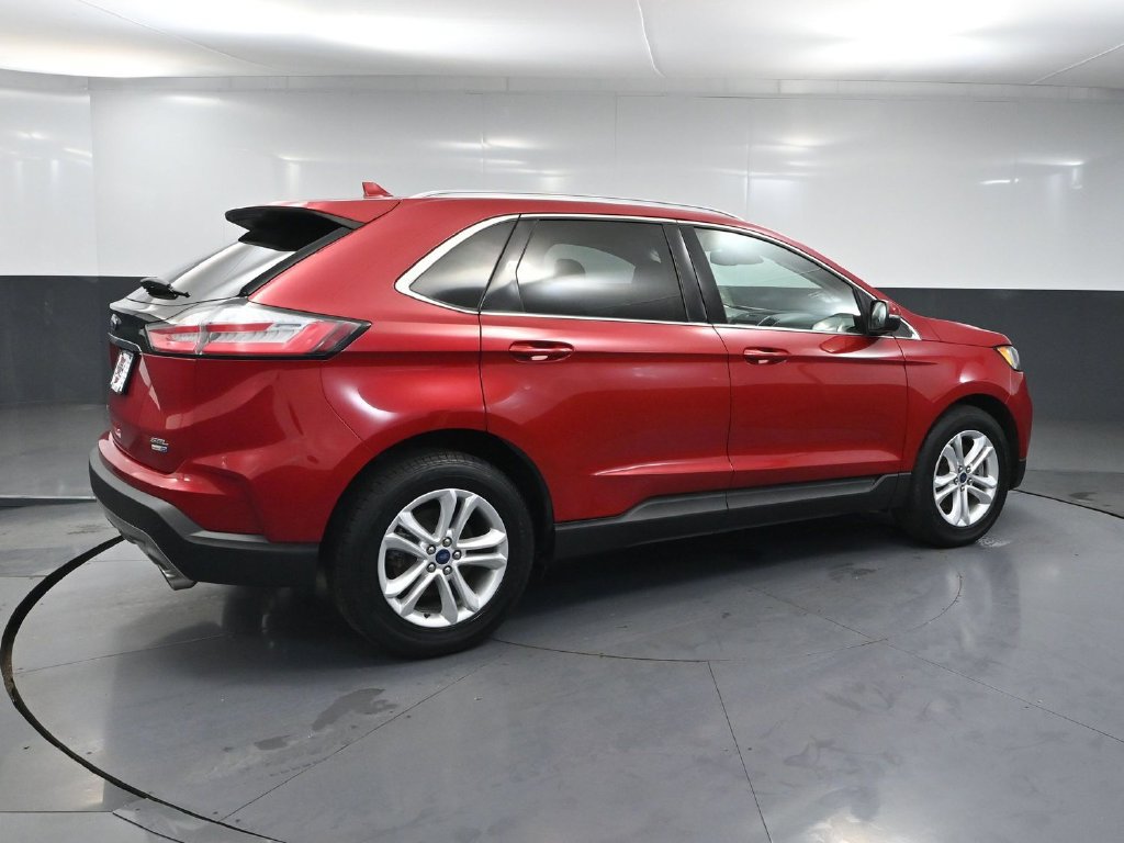 Used 2020 Ford Edge SEL w/ Cold Weather Package AWD/4WD image 4