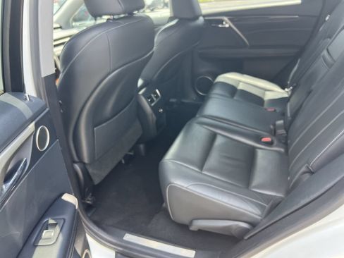 Used 2019 Lexus RX 350 AWD w/ Navigation Package image 32