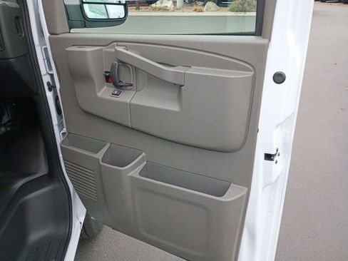 New 2025 Chevrolet Express 2500 w/ Driver Convenience Package image 21