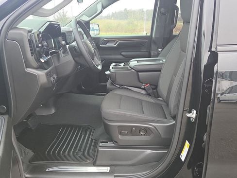 Used 2025 Chevrolet Silverado 1500 LT AWD/4WD image 18
