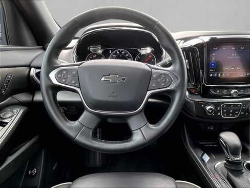 Used 2023 Chevrolet Traverse Premier w/ Redline Edition AWD/4WD image 7