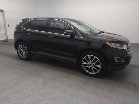 Used 2017 Ford Edge Titanium w/ Equipment Group 301A FWD image 11