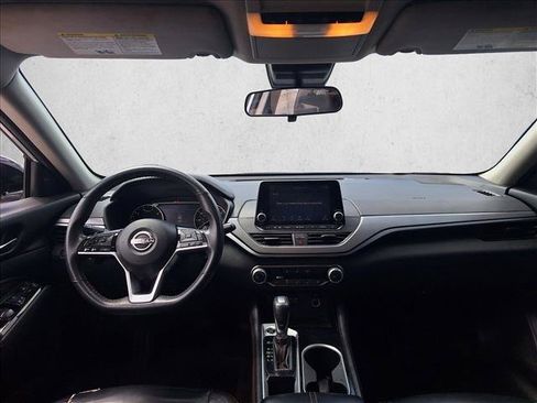 Used 2023 Nissan Altima 2.5 SR FWD image 14