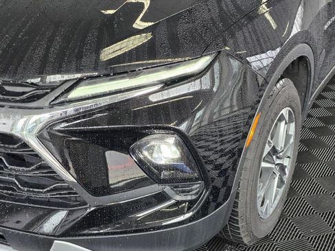 Used 2025 Chevrolet Blazer LT image 10