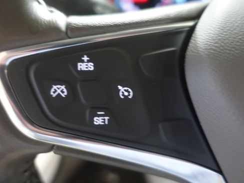 Used 2018 Chevrolet Malibu LT FWD image 13