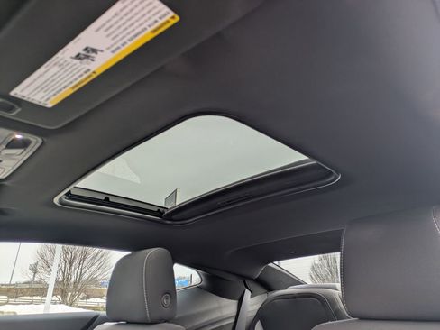 Used 2018 Chevrolet Camaro SS image 21