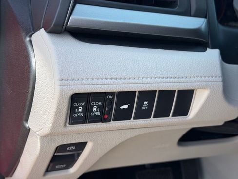 New 2026 Honda Odyssey EX-L image 17