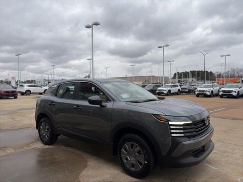 New 2026 Nissan Kicks S image 5