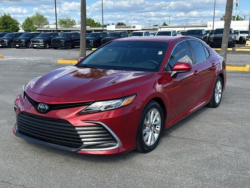 Used 2023 Toyota Camry LE FWD image 2