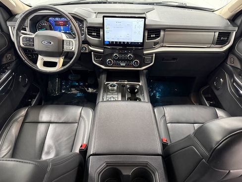 Used 2024 Ford Expedition Max XLT image 12
